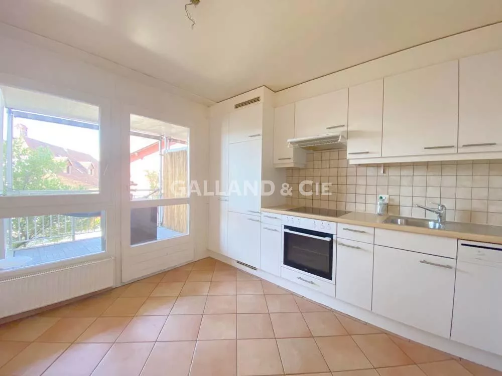 Appartement de 2 pièces avec cheminée et balcon : Photo 2